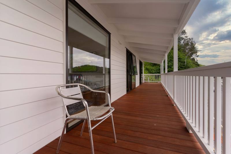 Lynnwood neighborhood homes - Everett Deck Repair
